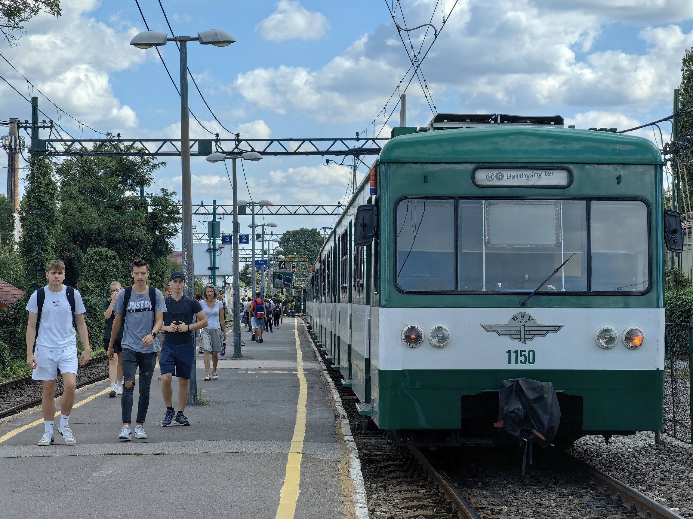 Pomáz Megtelt? Lázár János Lesújtó Üzenete és a Betelepülési Adó – Jön a Lakossági Stop?