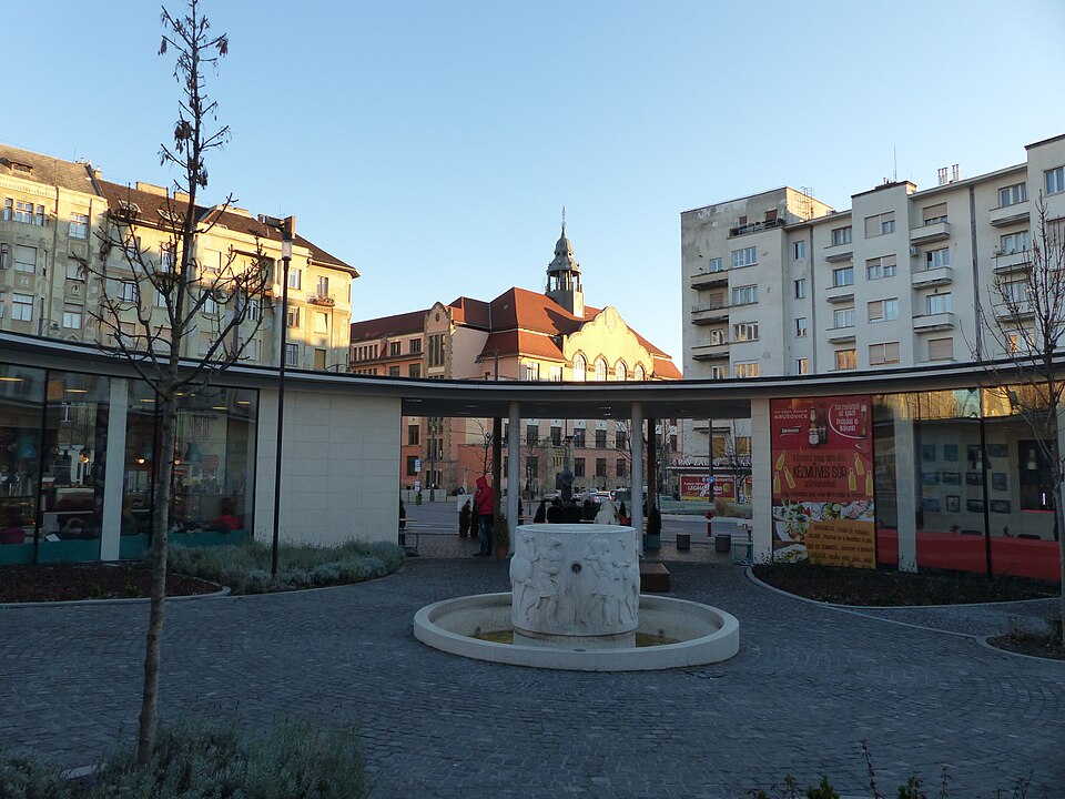 Újabb lakópark ellen tiltakoztak Újbudán - Változtatási tilalom jött a Karinthy Frigyes útra - a lakók fellélegezhetnek